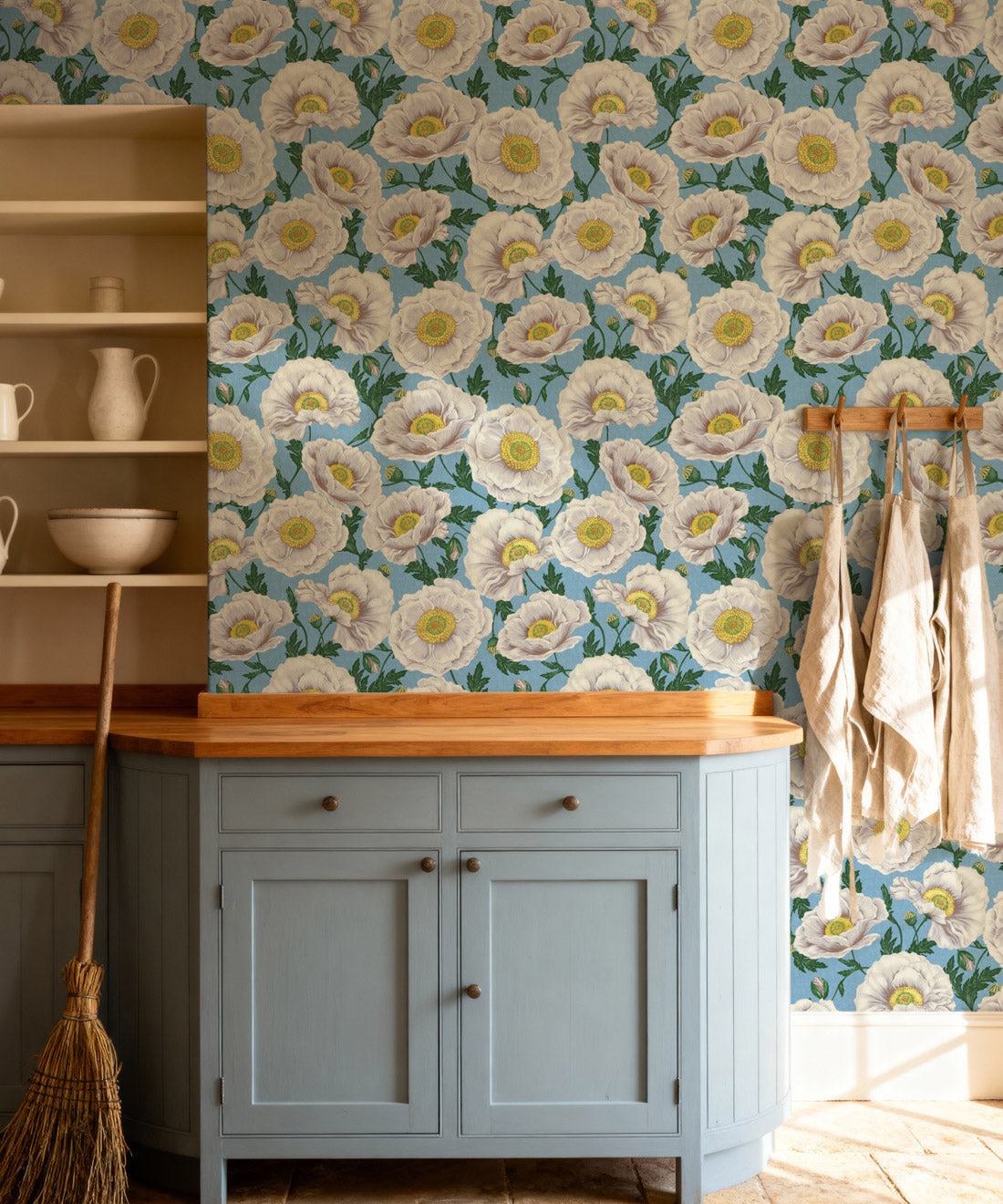 Papaver Wallpaper, Pale Horizon
