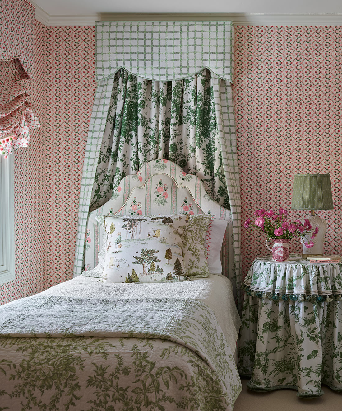 Jacqueline Wallpaper, Pink