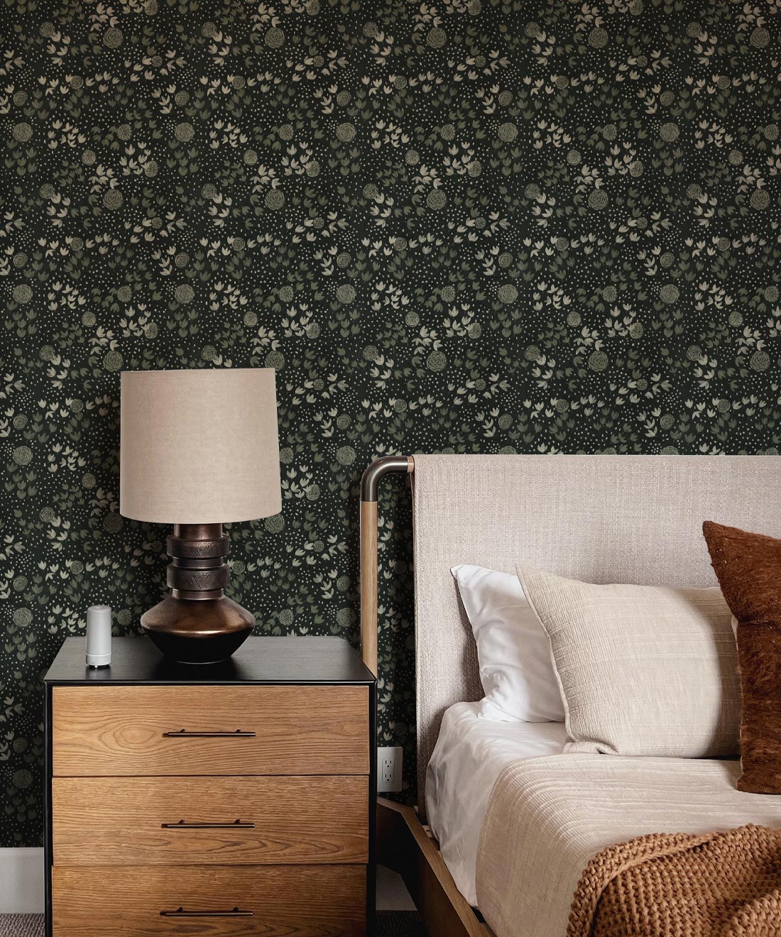 Dainty Wallpaper, Evergreen