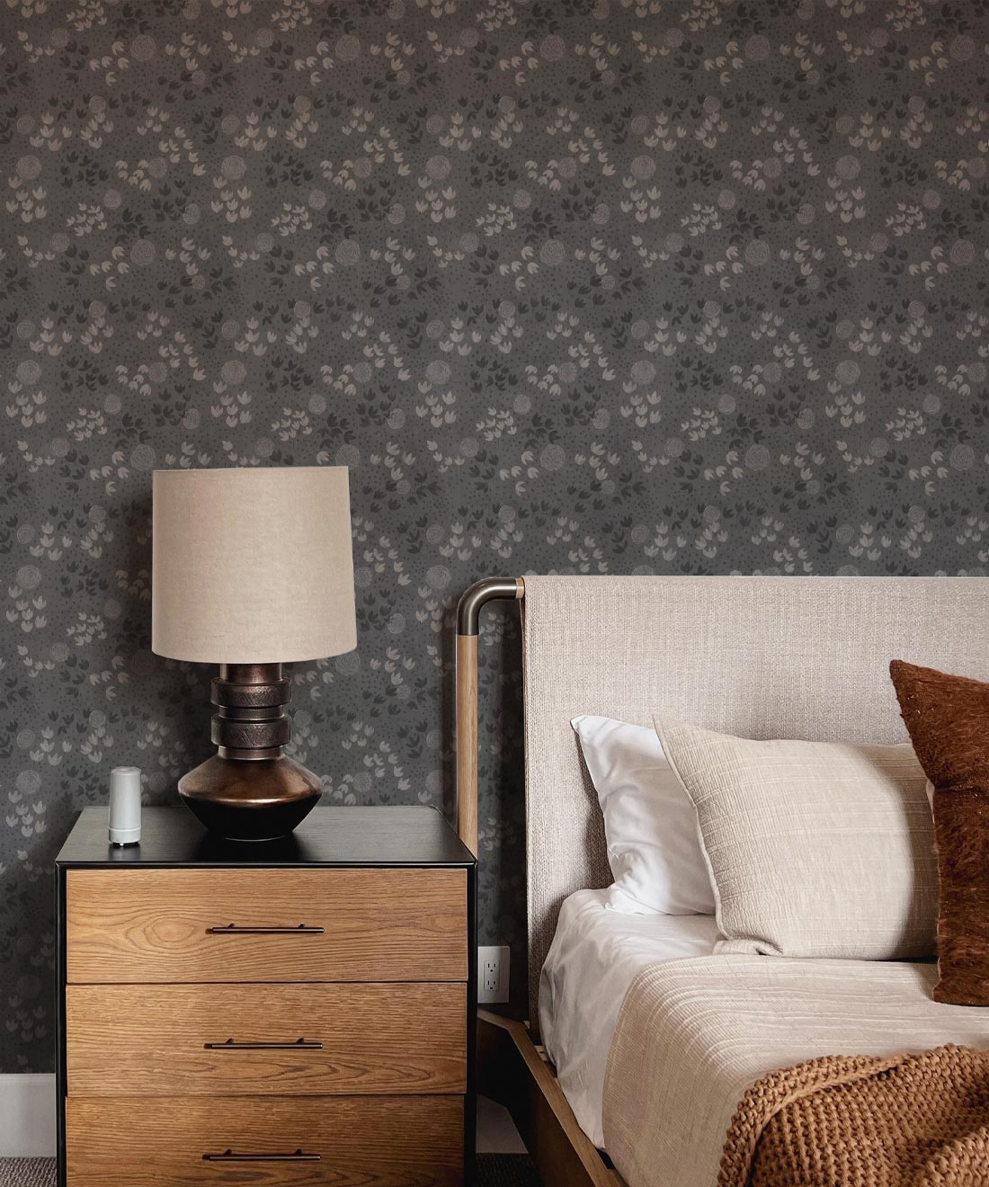 Dainty Wallpaper, Grey
