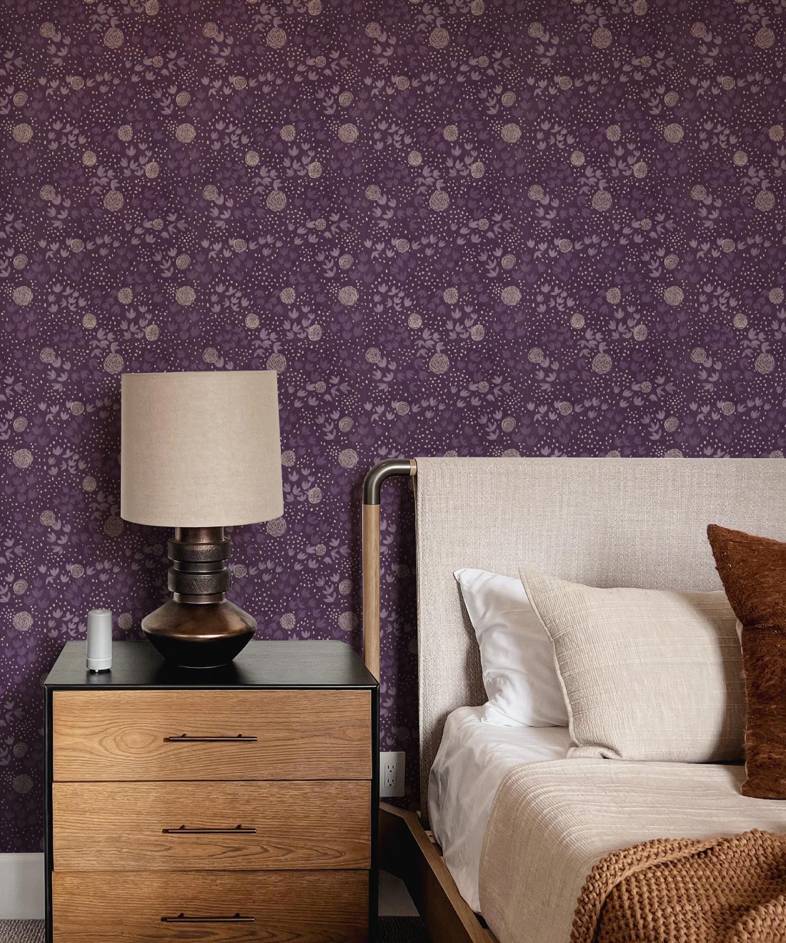Dainty Wallpaper, Purple