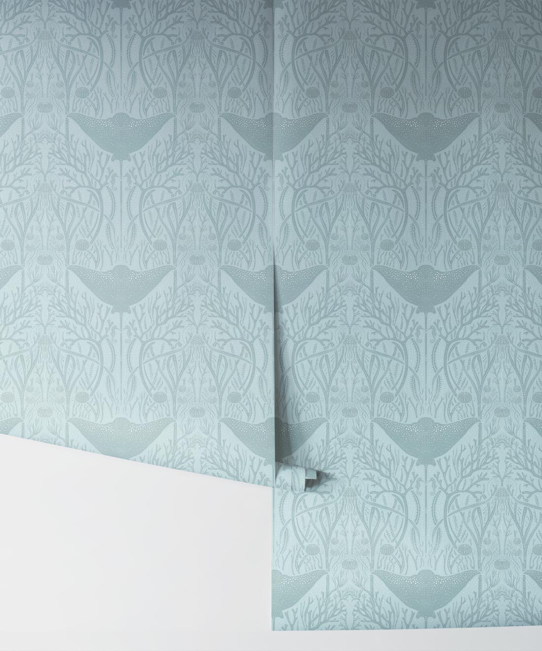 Manta Ray Wallpaper, Eggshell
