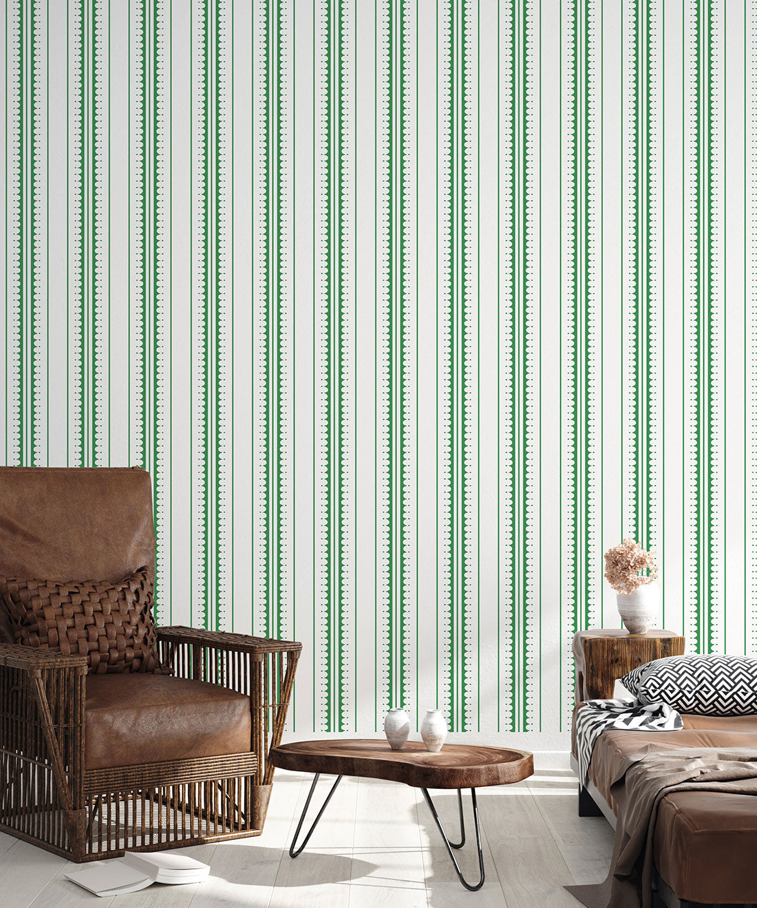Coquille Wallpaper, Forest Green