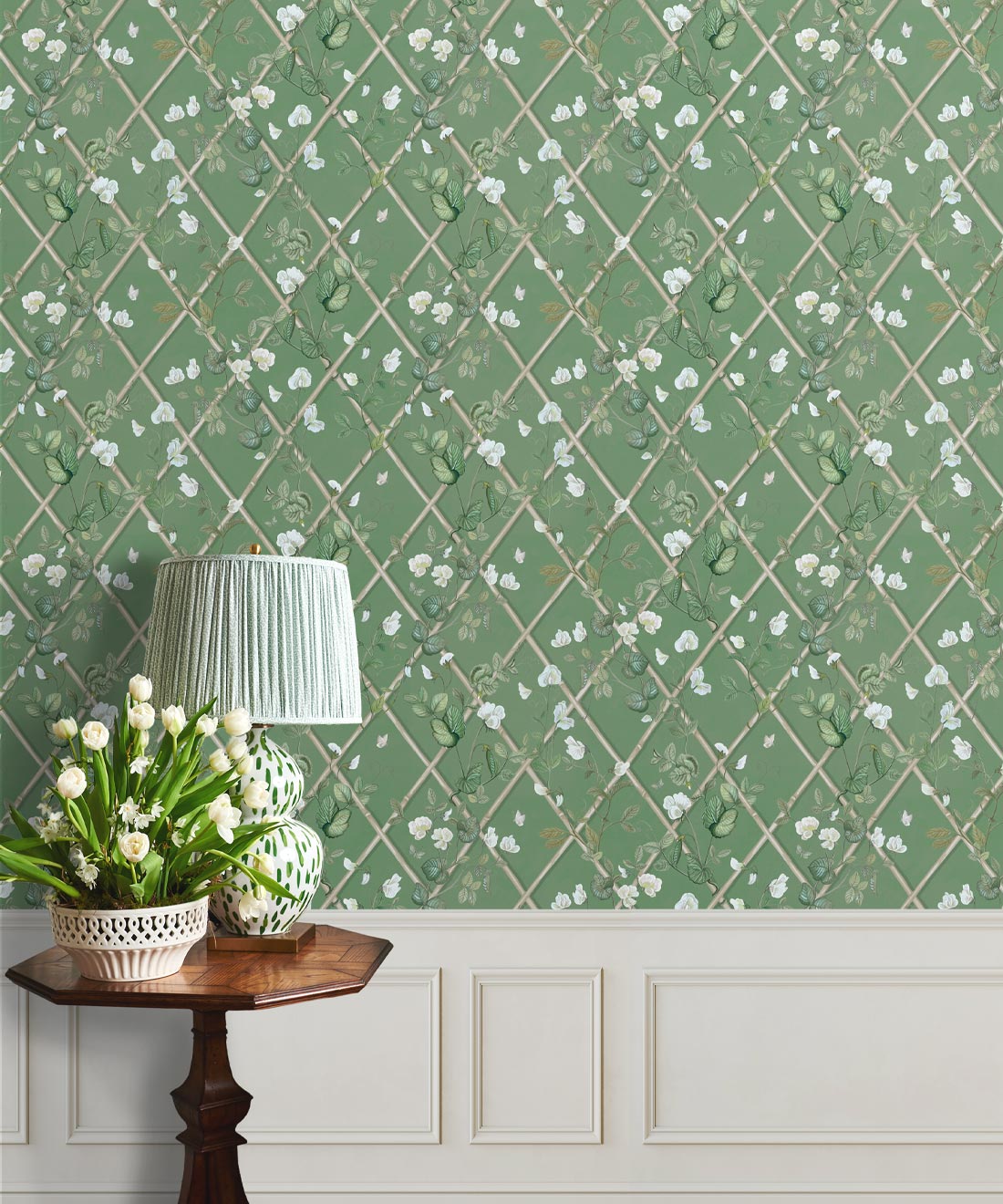 Petite Climbing Sweet Pea Wallpaper, Dark Green & Cane