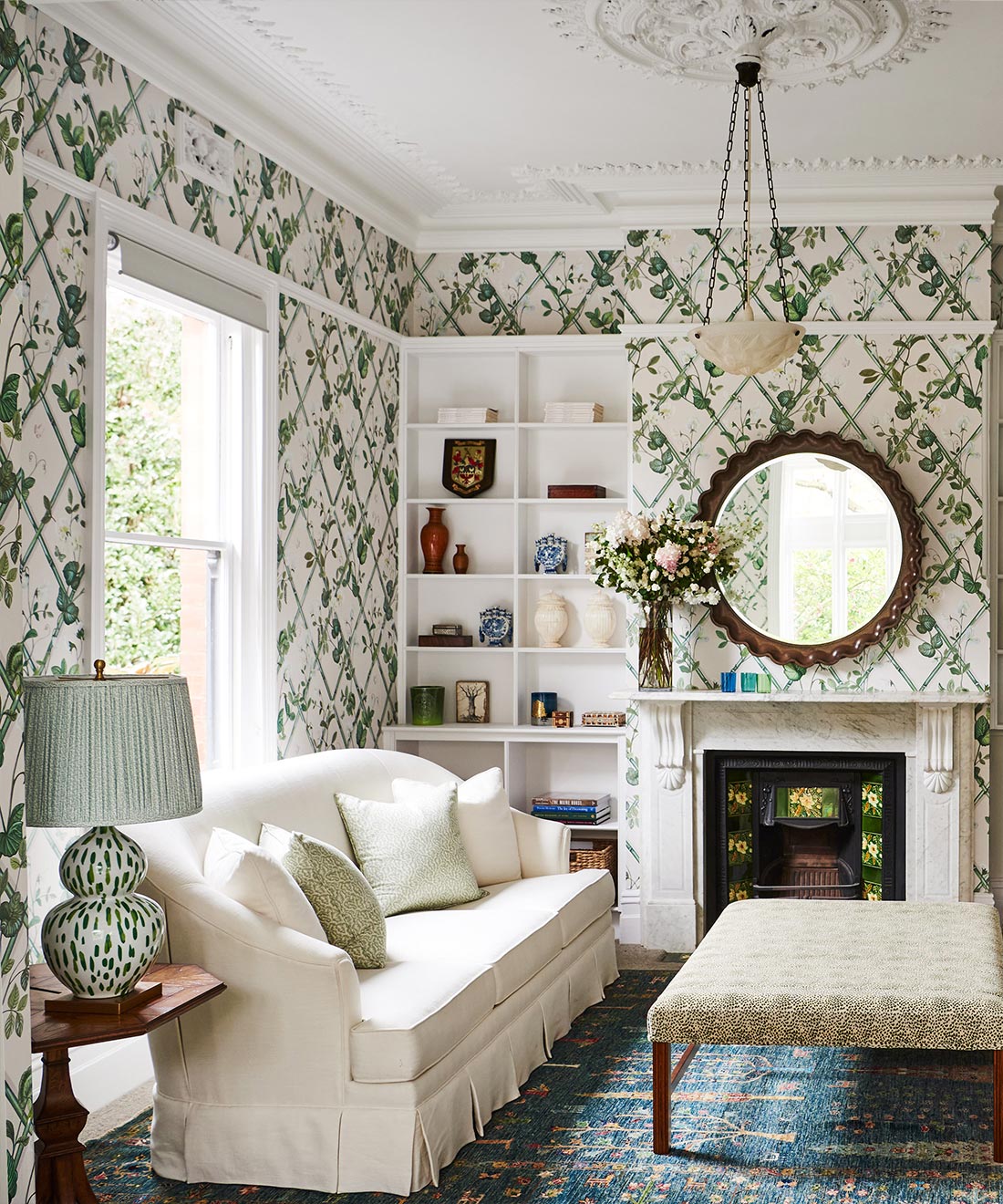 Grande Climbing Sweet Pea Wallpaper, Irish Linen
