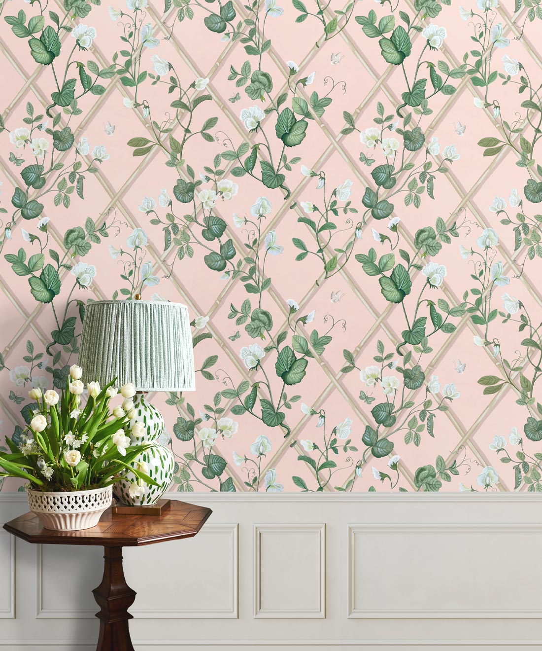 Grande Climbing Sweet Pea Wallpaper, Pink
