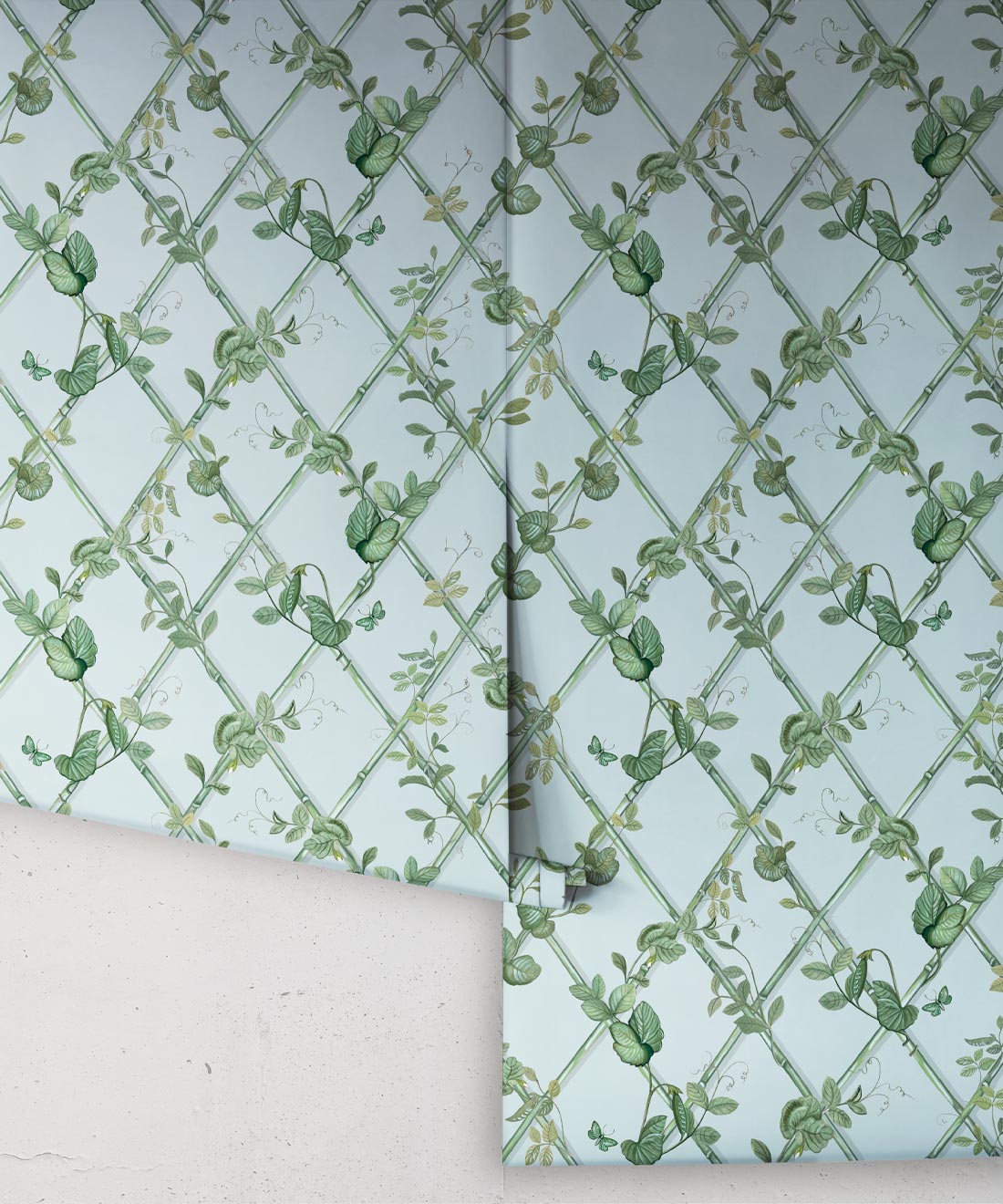 Petite Ivy Wallpaper, Light Provence