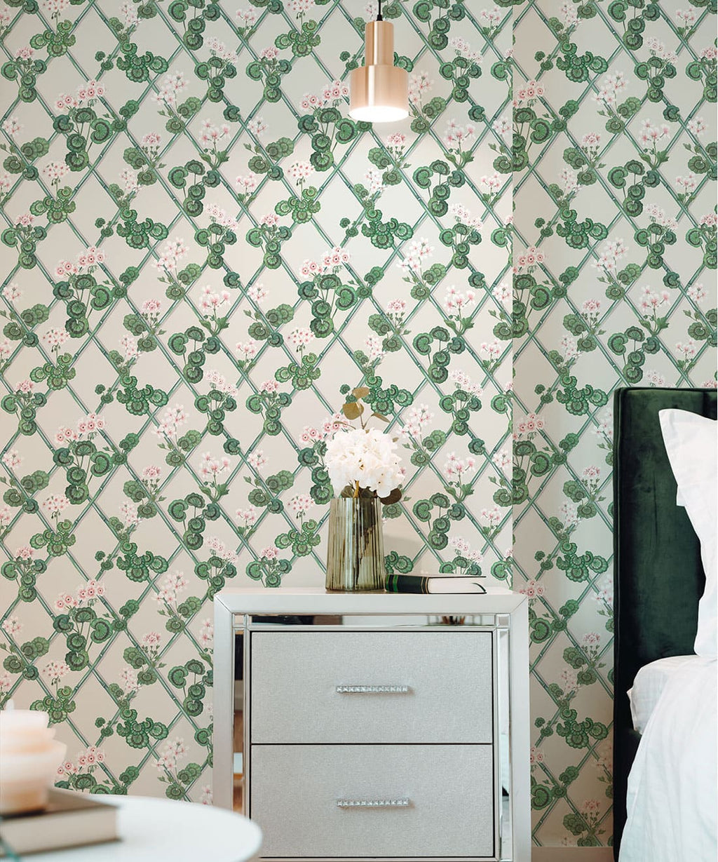 Primrose Garden Wallpaper, Pink