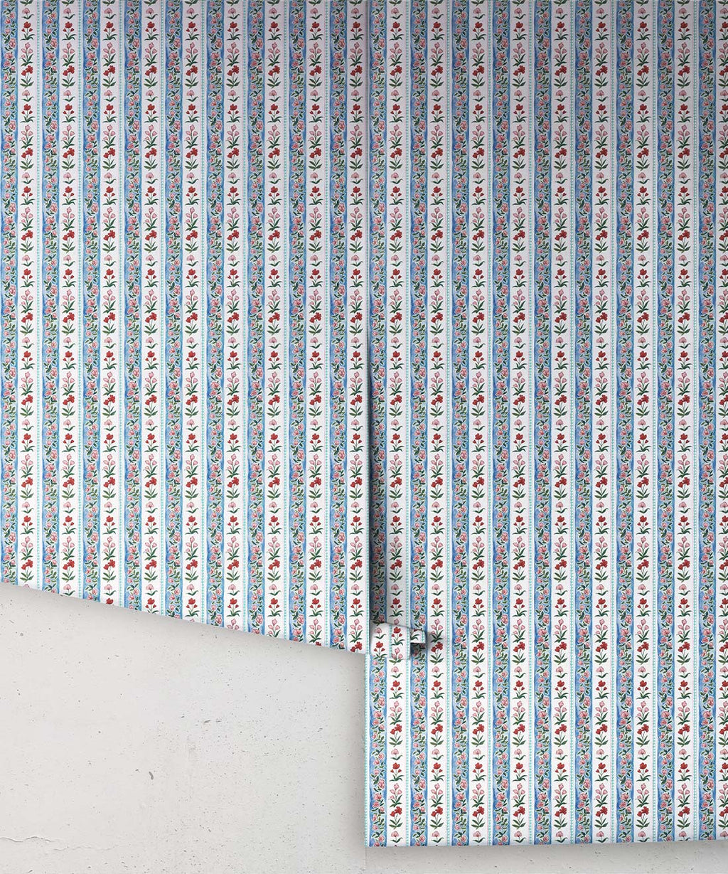 Garland Wallpaper, Ruby