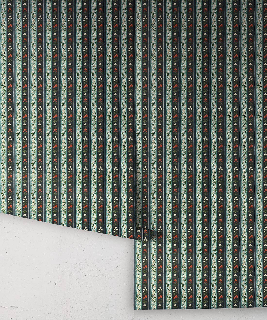 Garland Wallpaper, Topaz