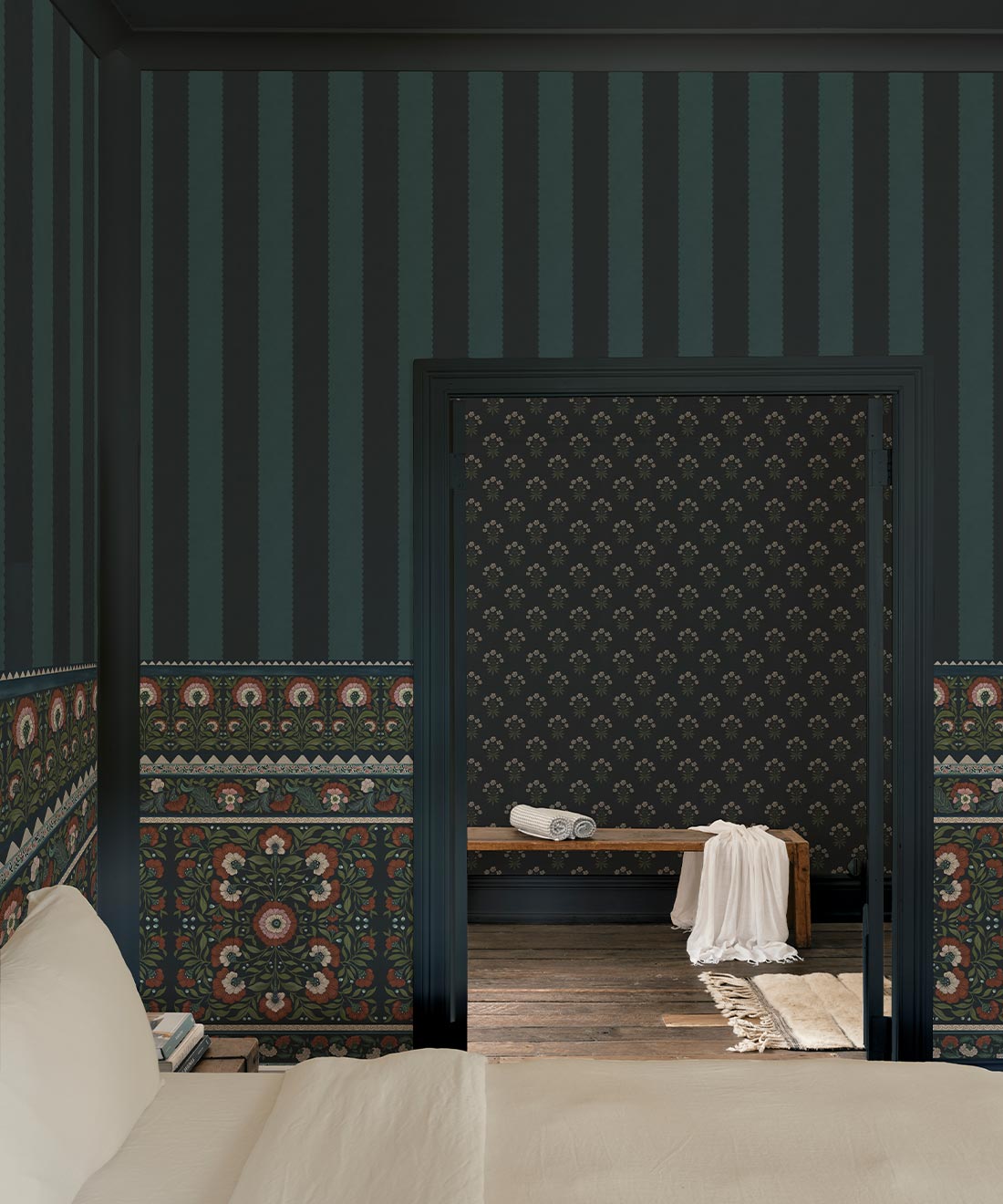 Geranium Wallpaper, Topaz