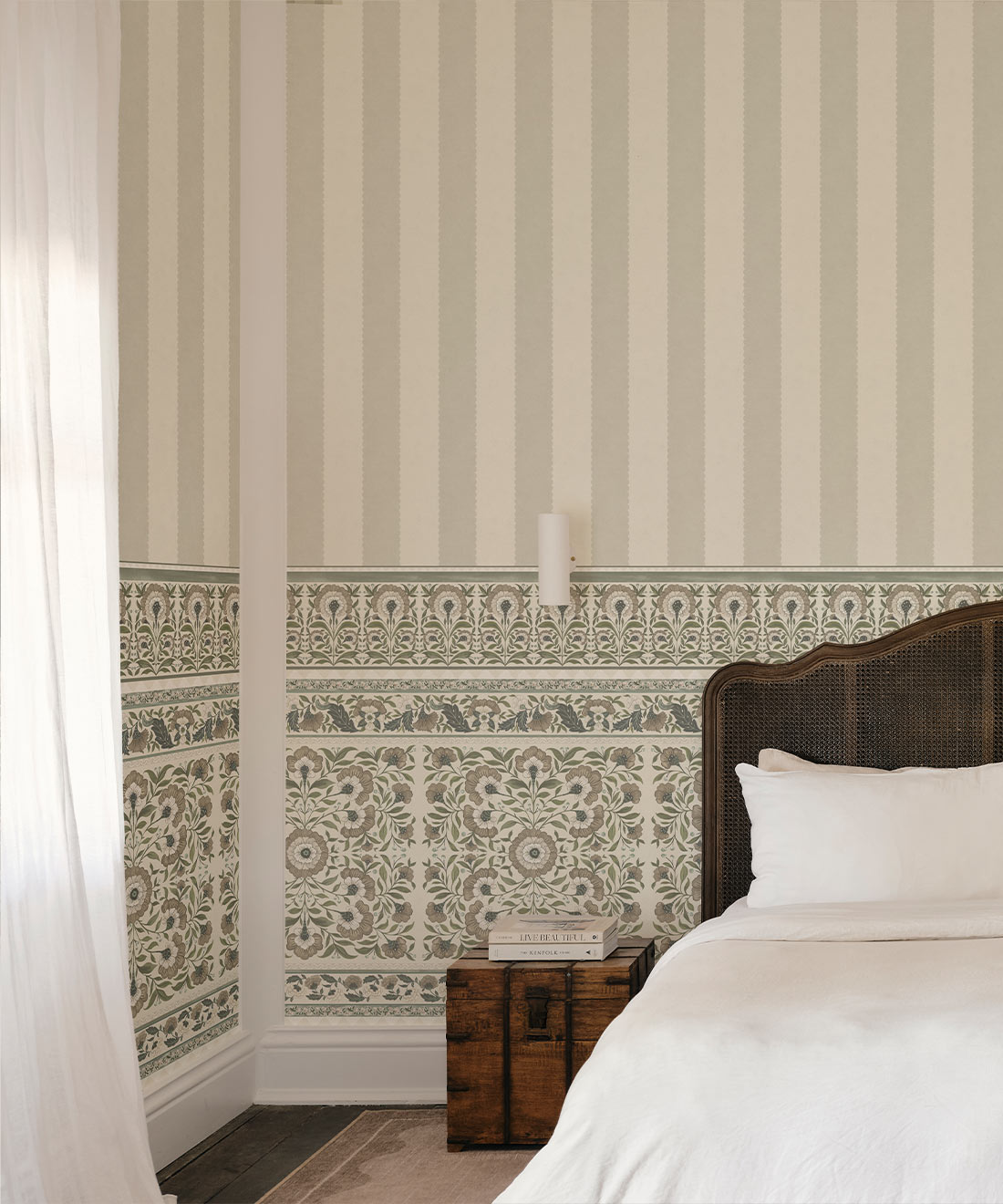 Pietra Mural, Linen