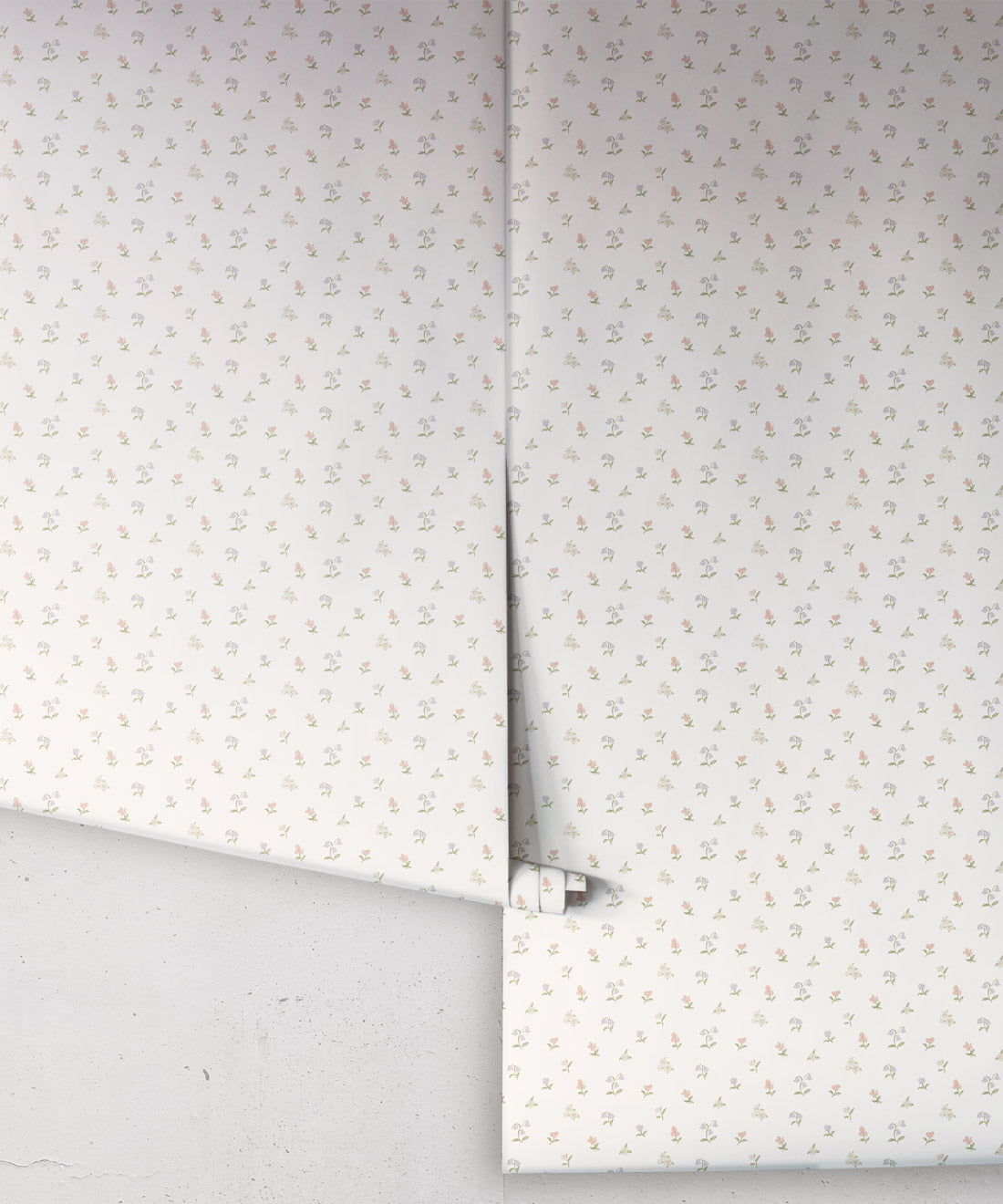 Clara Wallpaper, Blush