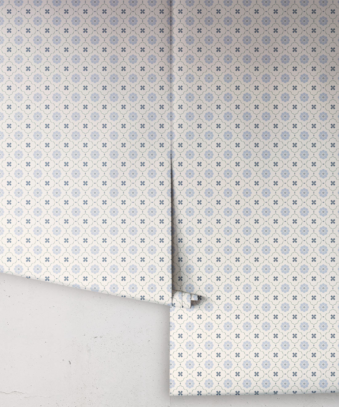 Esme Wallpaper, Periwinkle