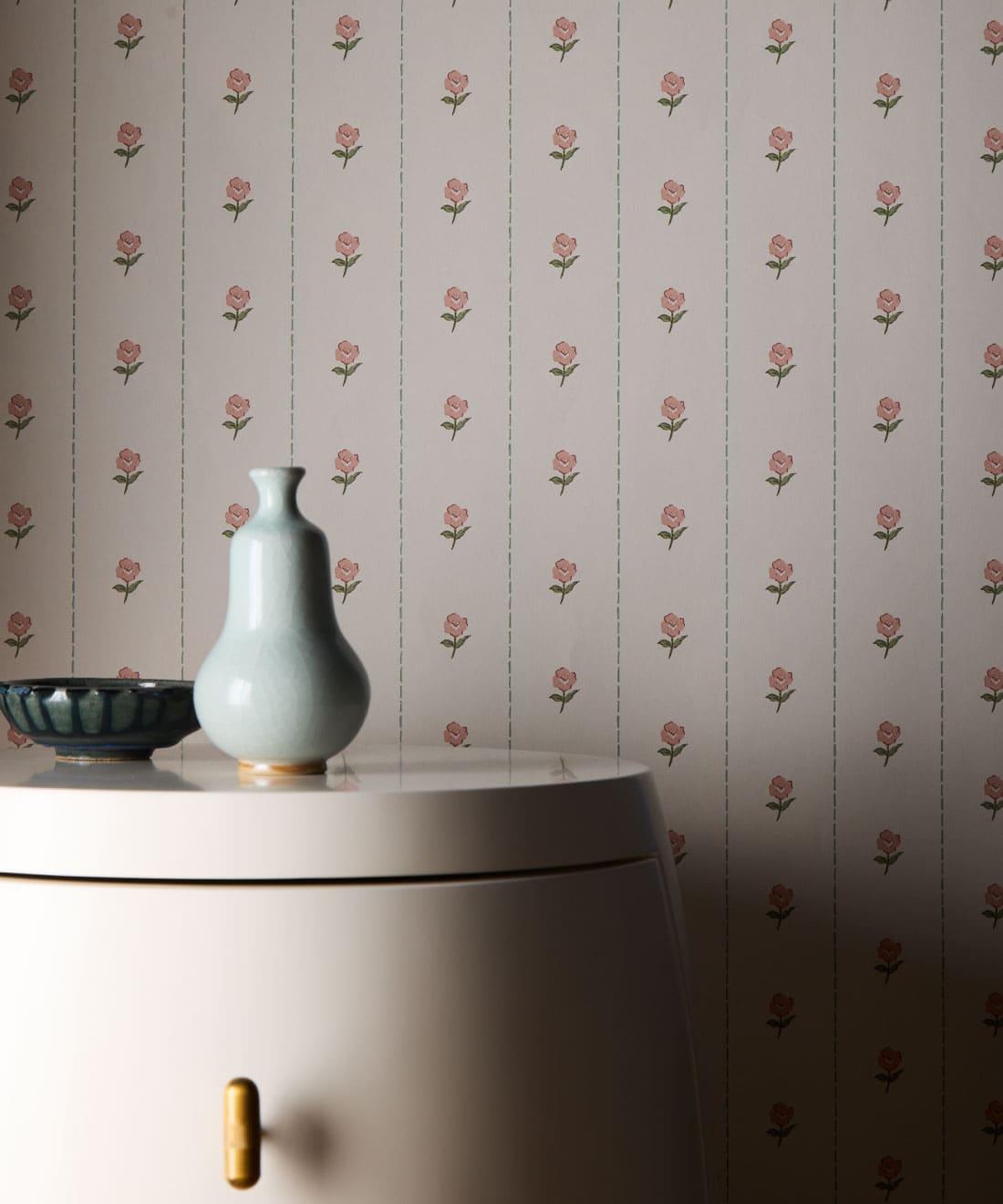 Jane Wallpaper, Blush