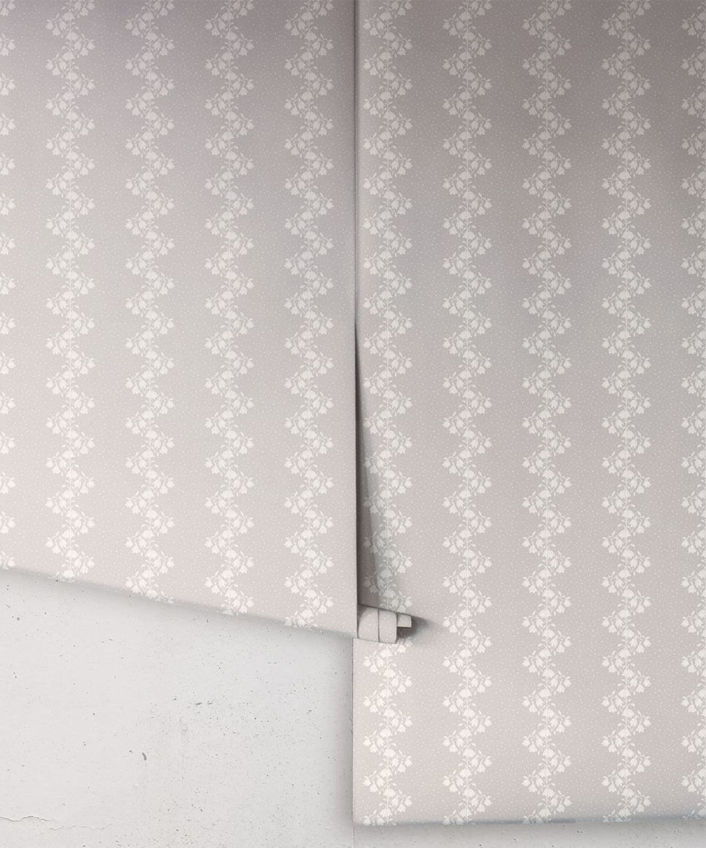 Pearl Wallpaper, Grey