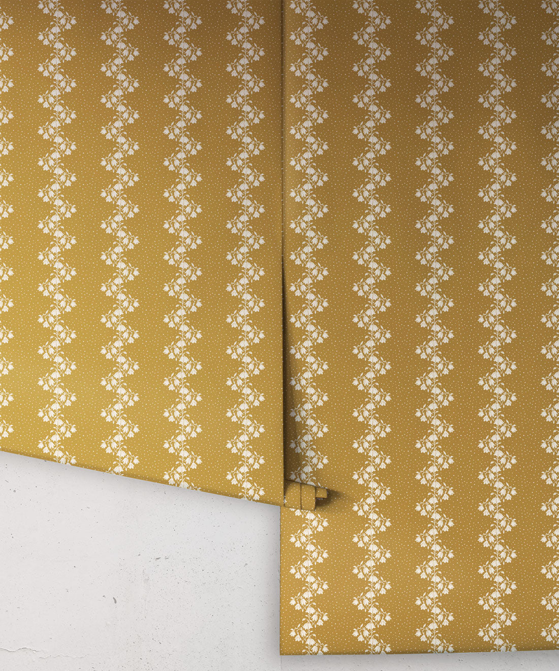 Pearl Wallpaper, Ochre