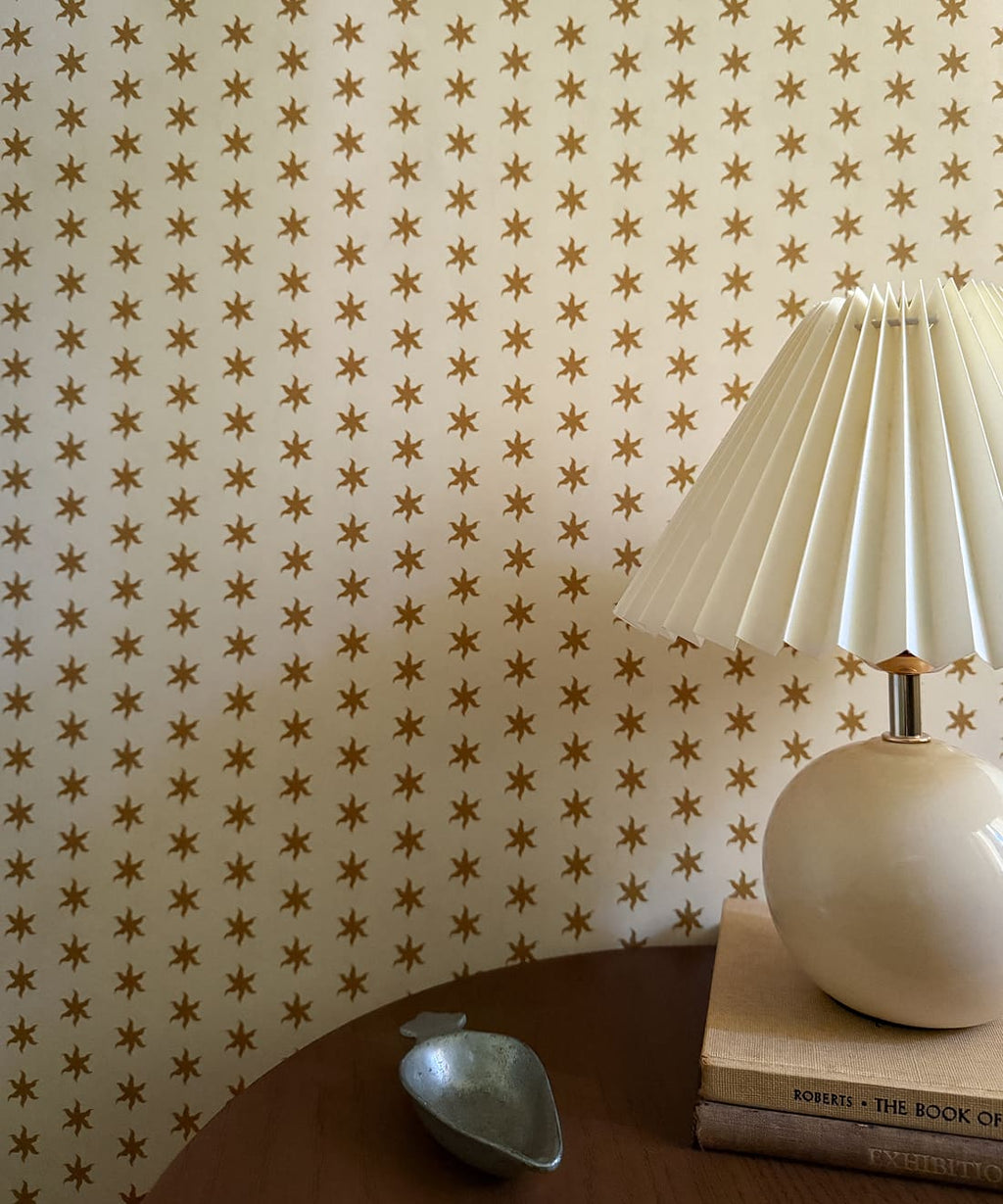 Tudor Star Wallpaper, Gold