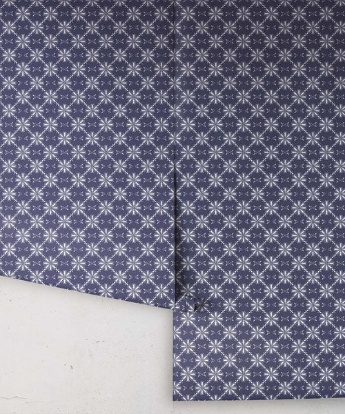 Sunflower Wallpaper, Riverbank