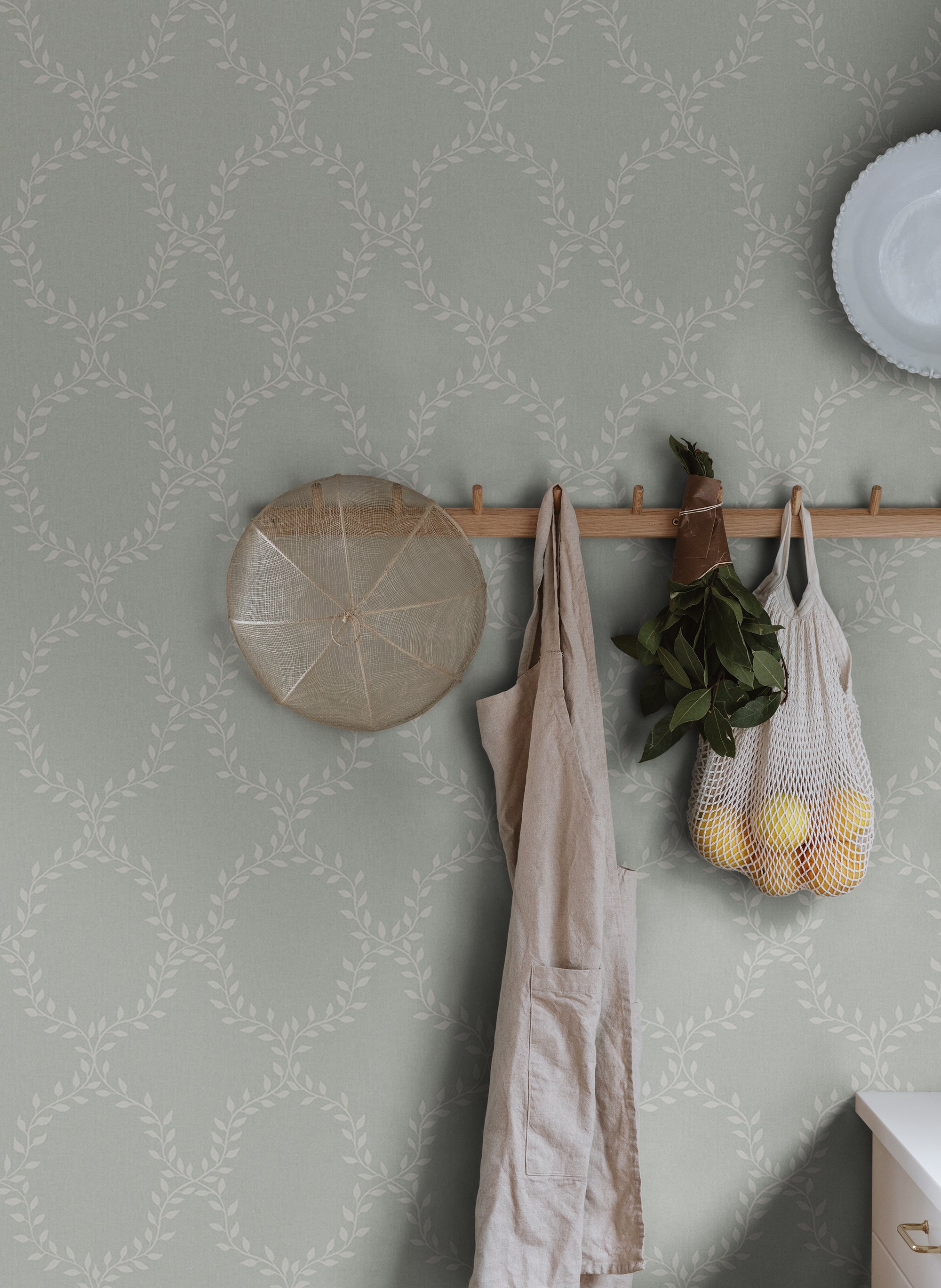 Wilma, Sage Green