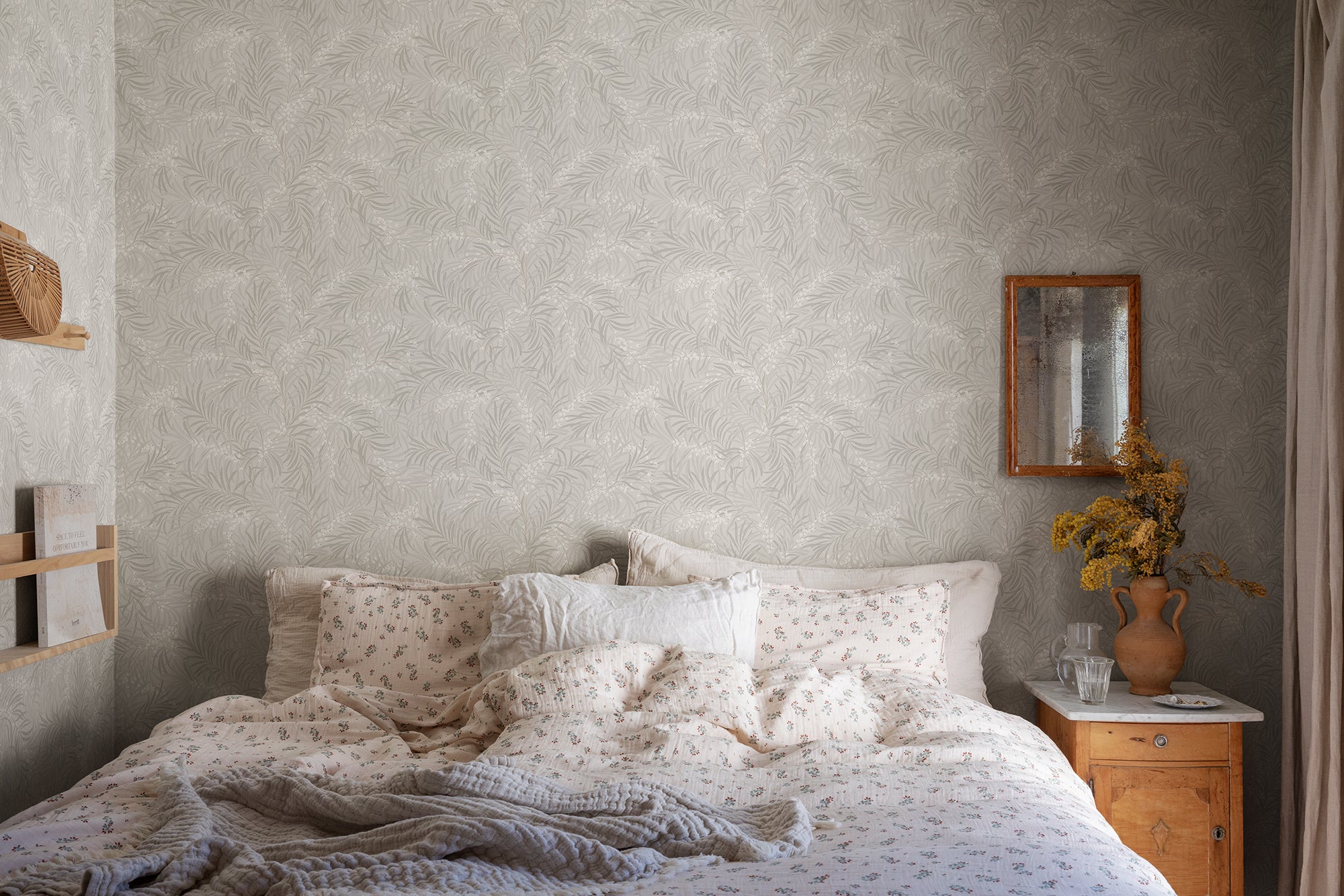 Idun, Mineral Gray