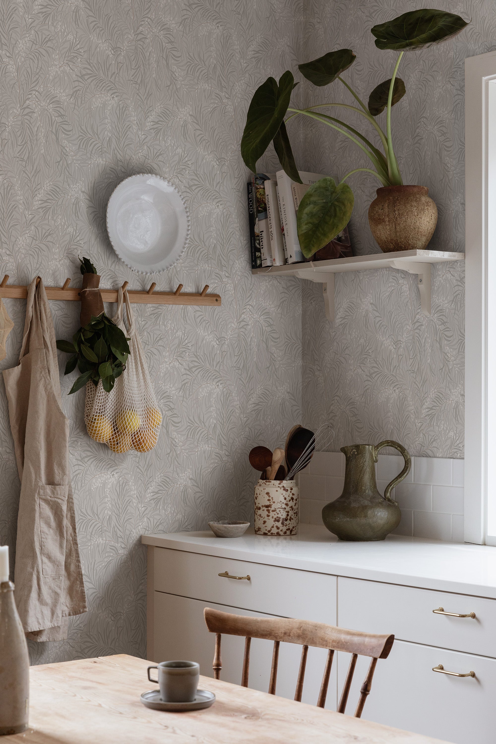Idun, Mineral Gray