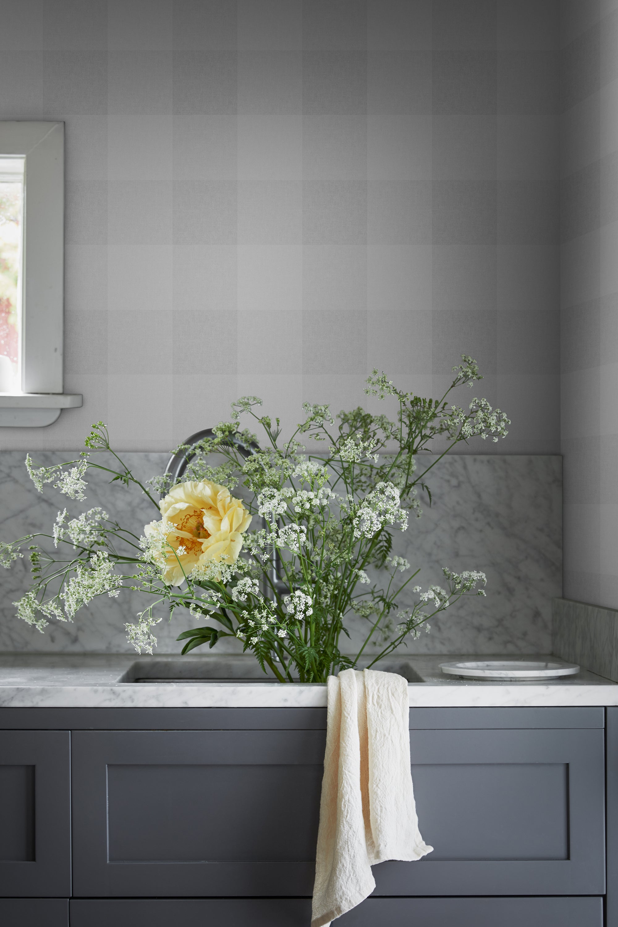 Lykke, Mineral Gray