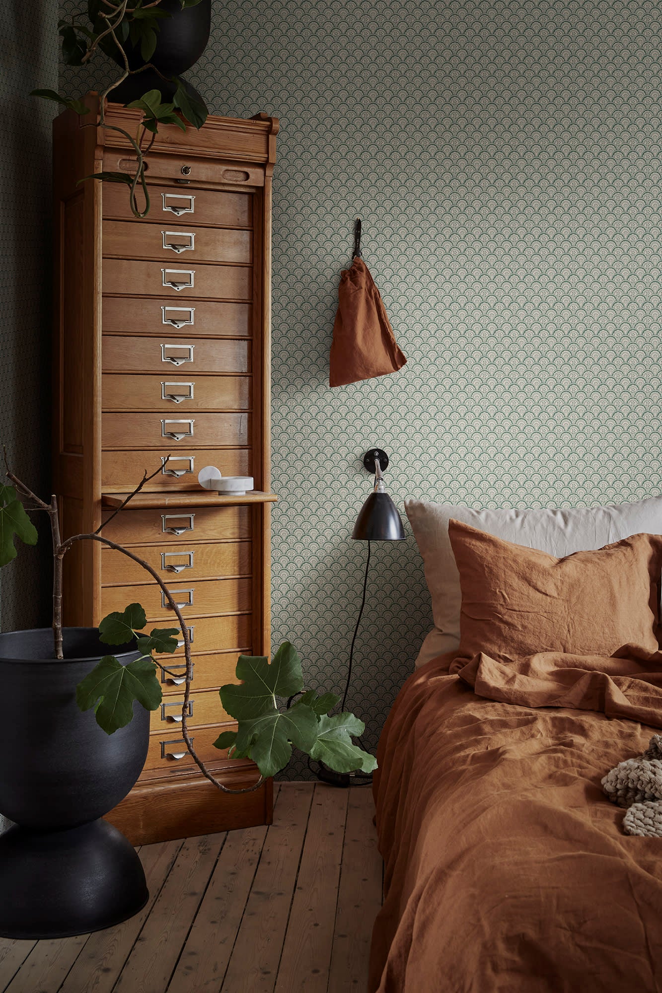 Beata, Moss Green