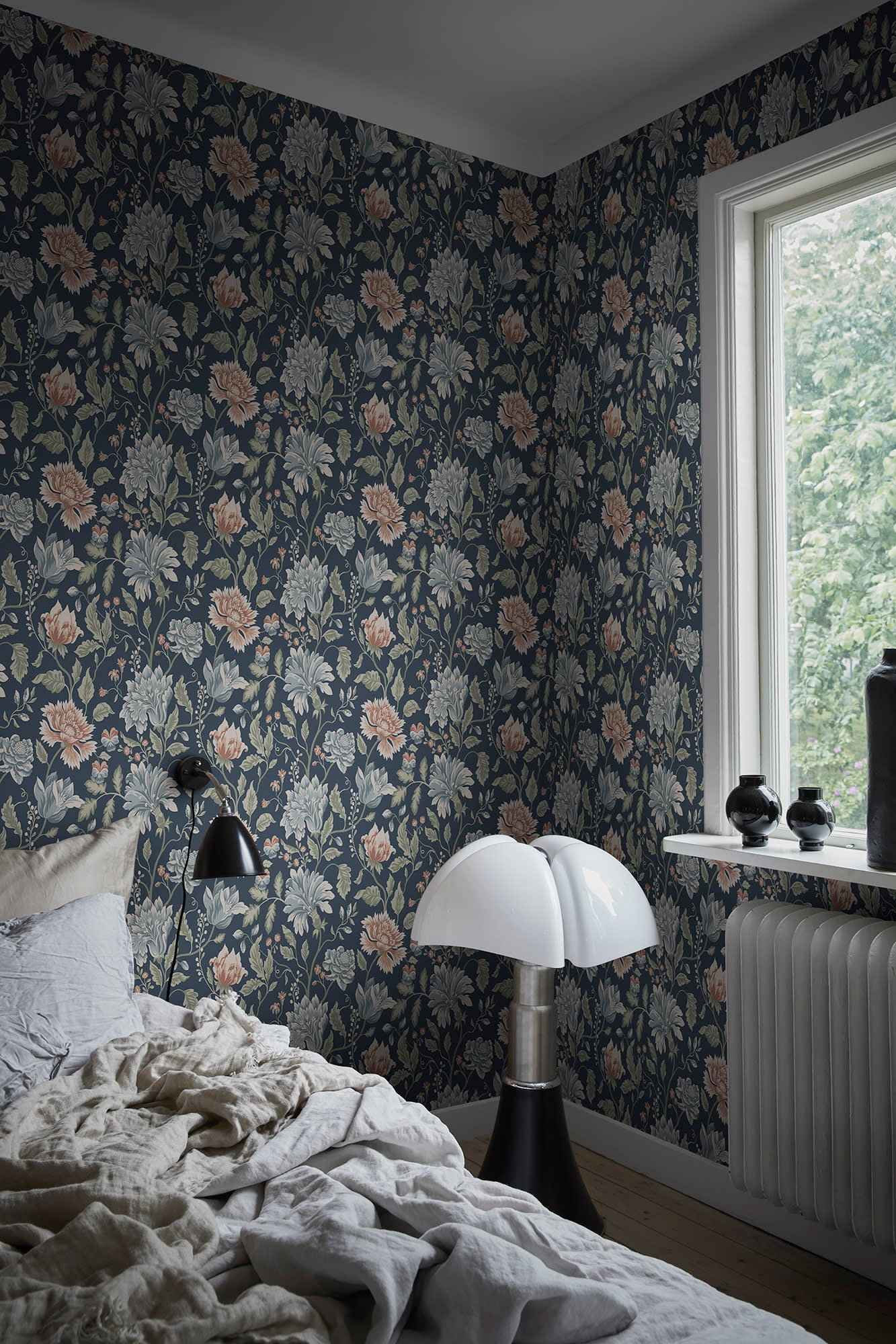 Annabelle, Classic Blue