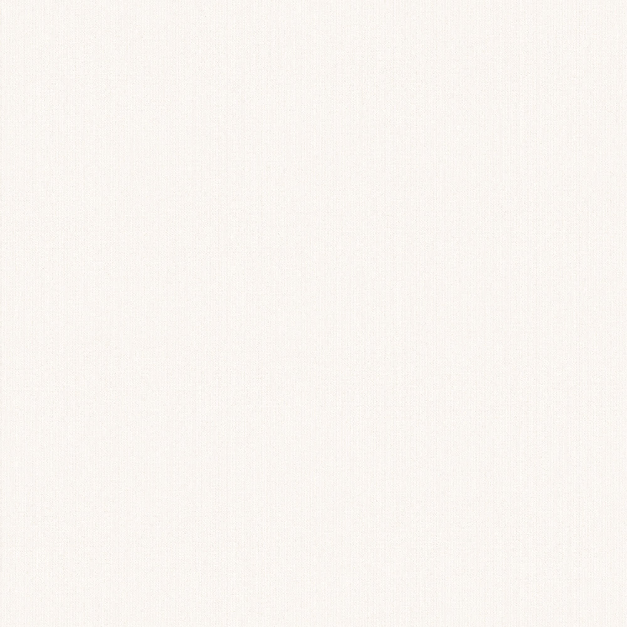 Linne, White