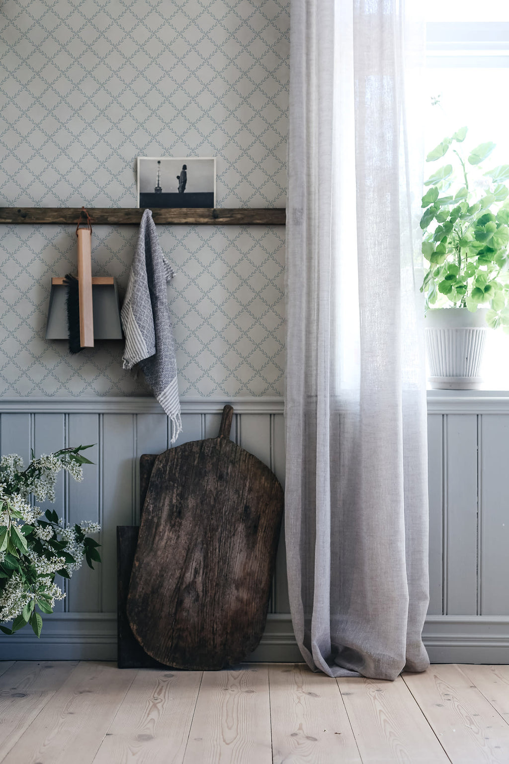 Trellis, Misty Blue