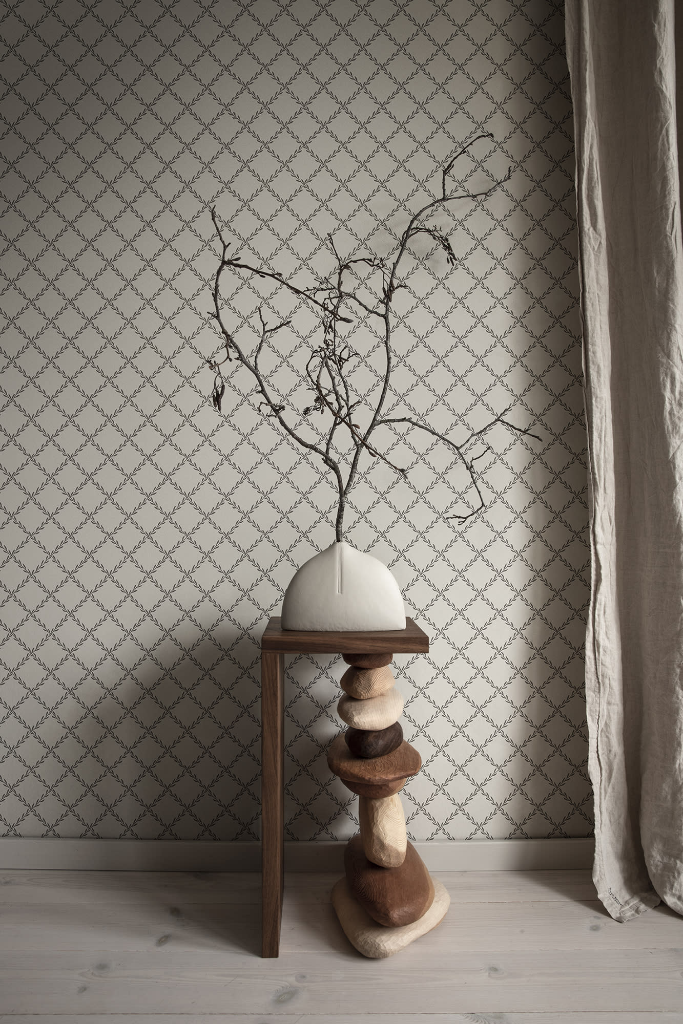 Trellis, Graphite
