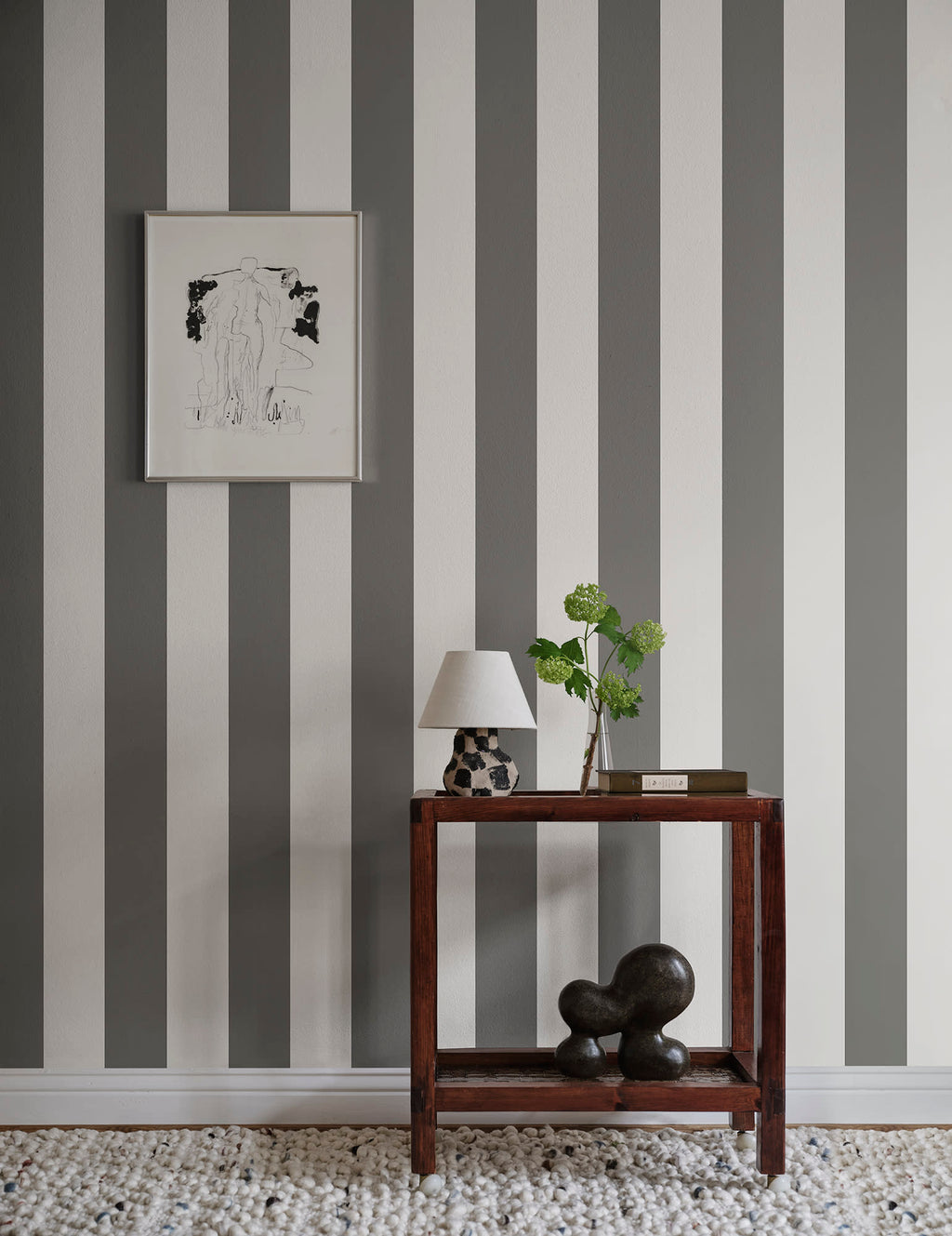 Magnus, Dark Gray