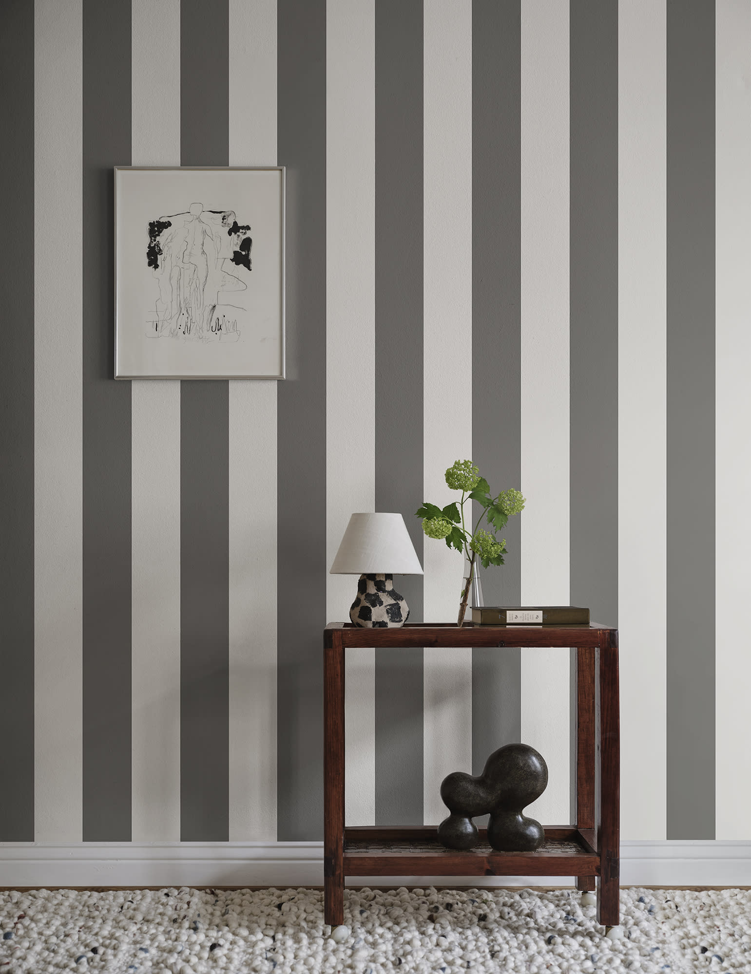 Magnus, Dark Gray