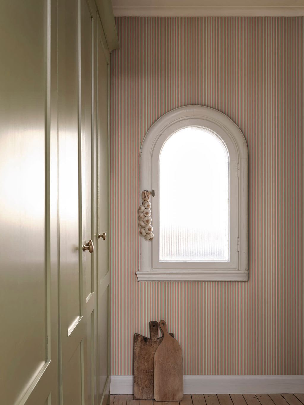 Linn, Pink