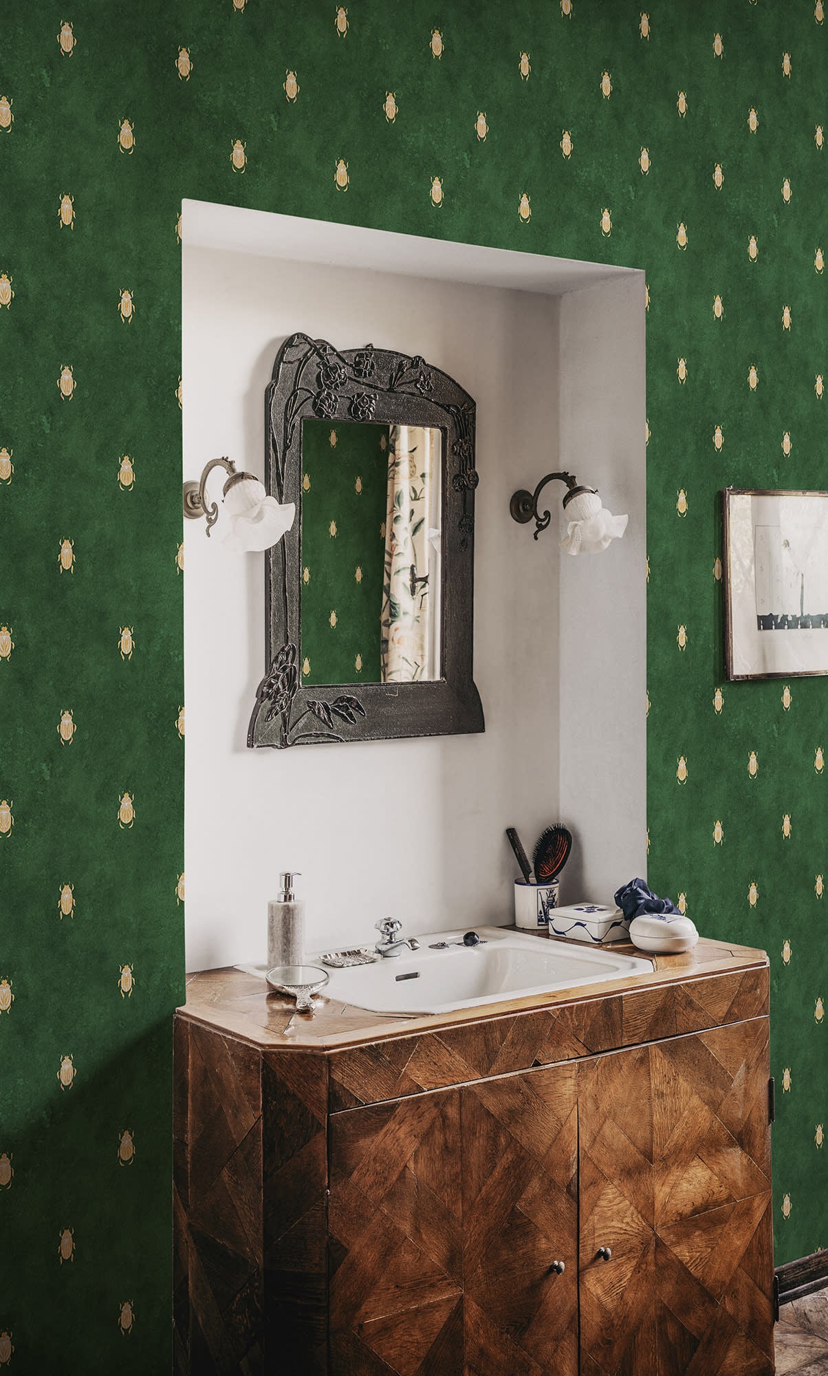 Audrey, Dark Green