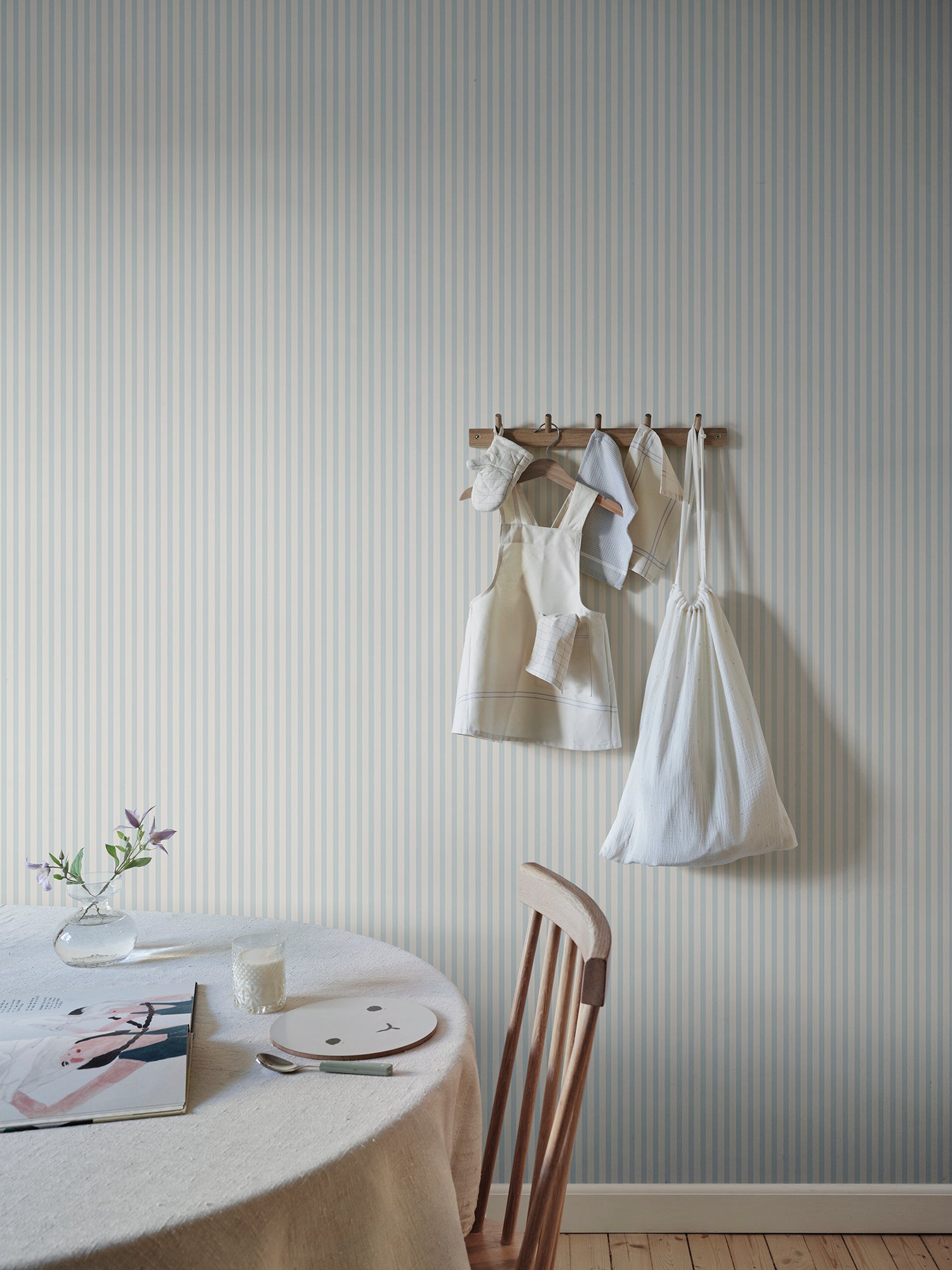 Estelle, Light Blue