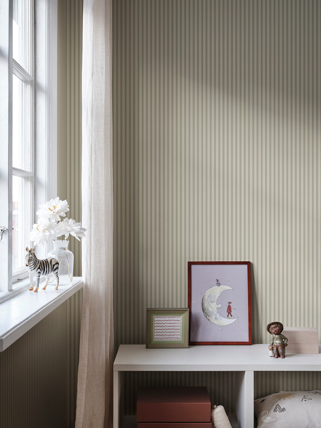 Estelle, Light Green