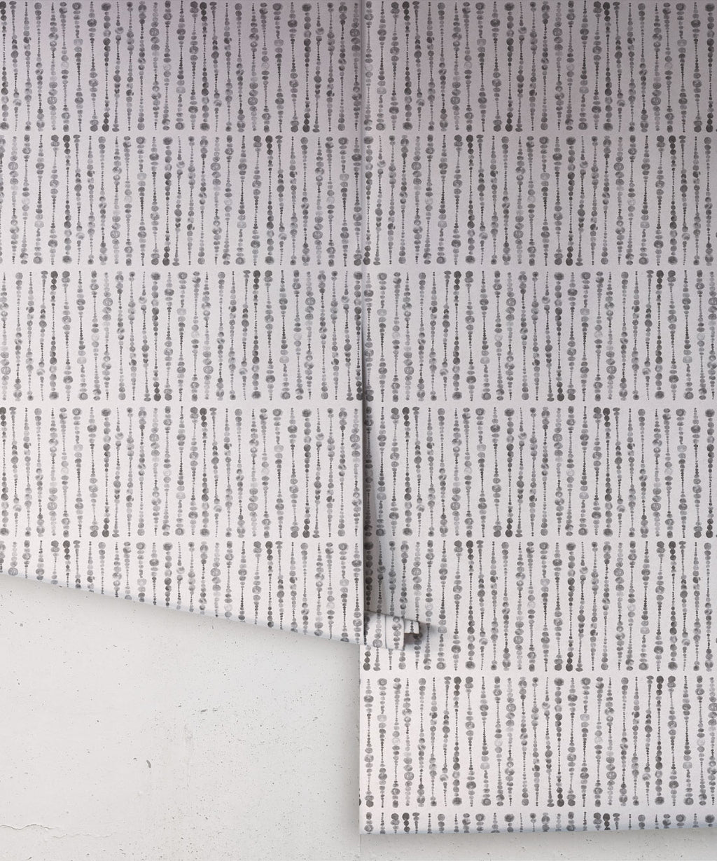 Cercles Deux Wallpaper, Charcoal White