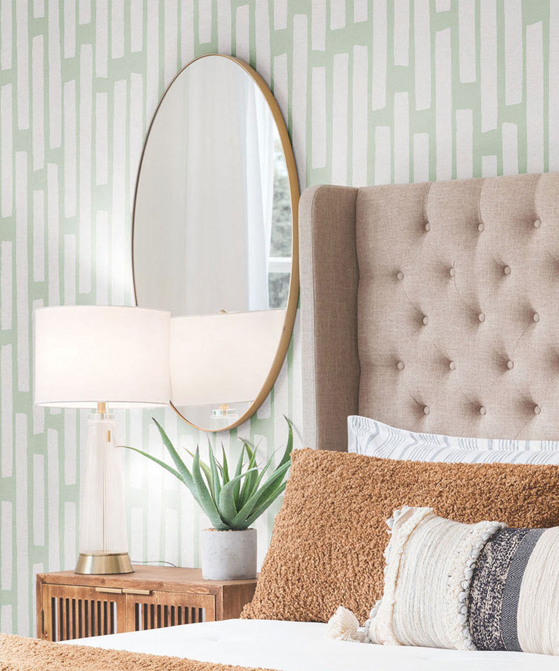 Colonnes Wallpaper, Snow Green