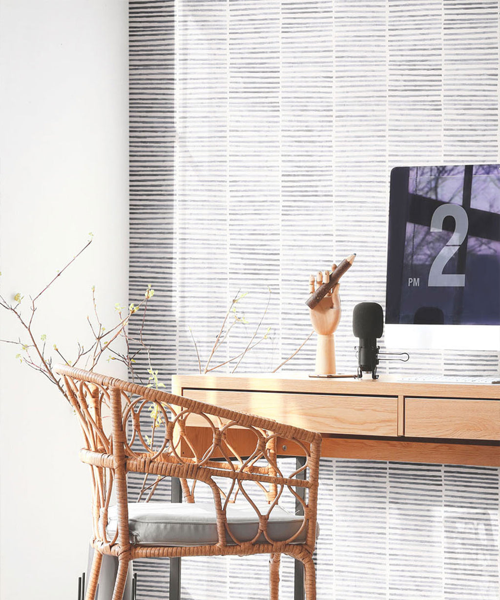 Lignes Wallpaper, Charcoal White