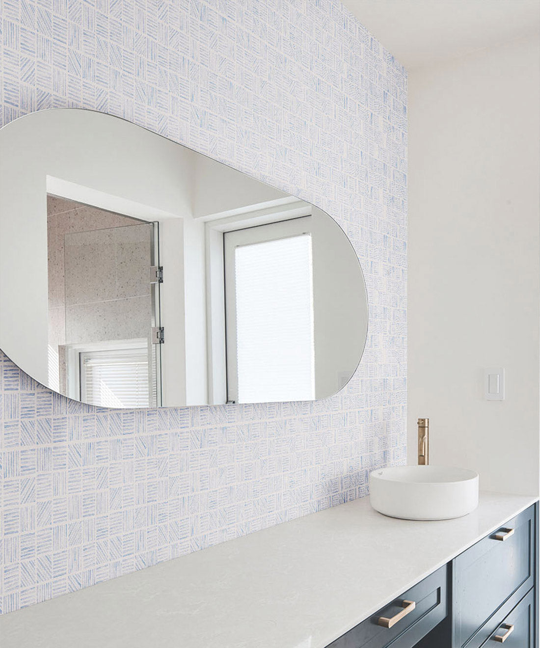 Lignes Deux Wallpaper, Blue White