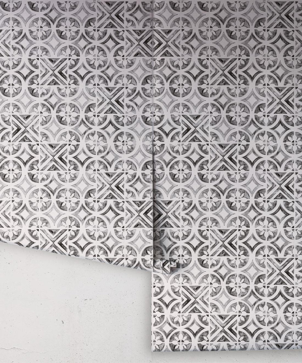 Pétales Trois Wallpaper, Charcoal White