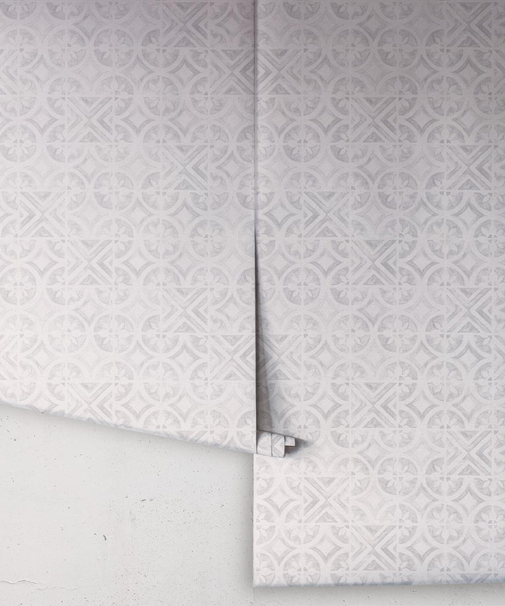 Pétales Trois Wallpaper, Grey White