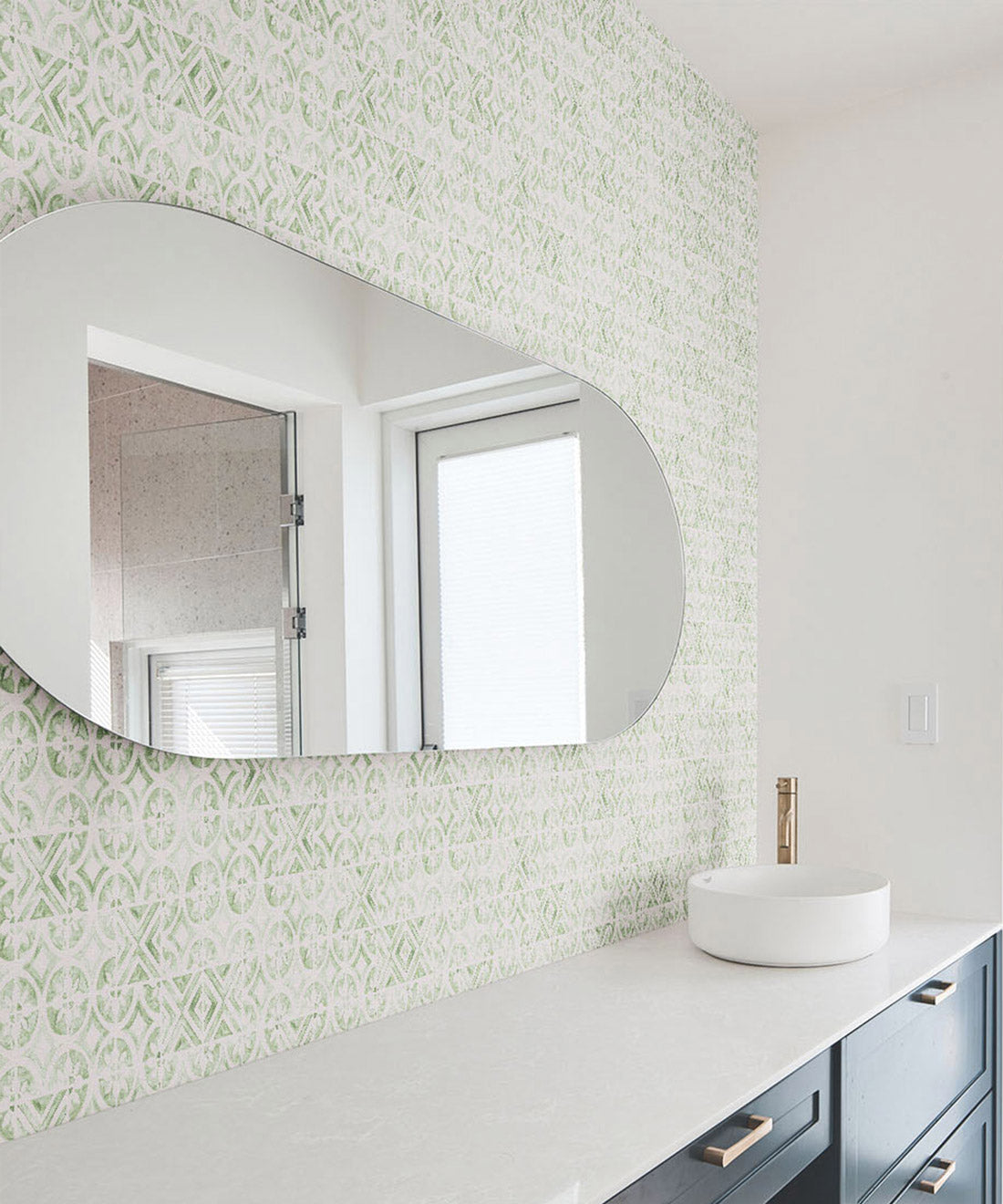 Pétales Trois Wallpaper, Sage Light Beige