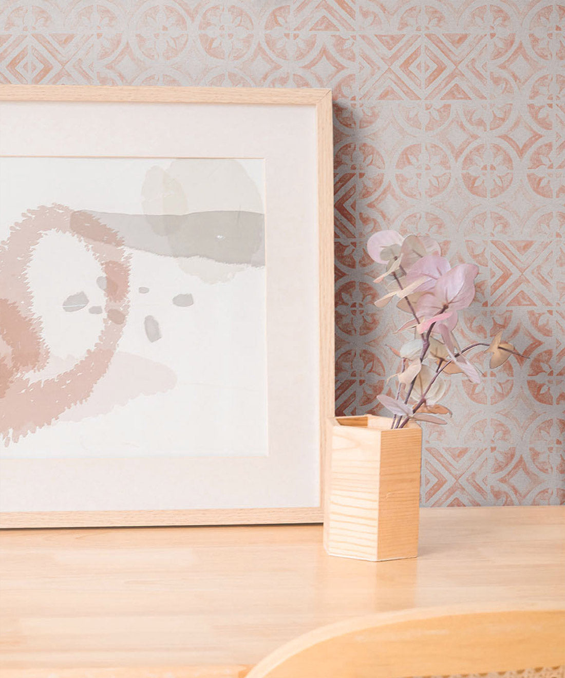 Pétales Trois Wallpaper, Salmon Light Beige