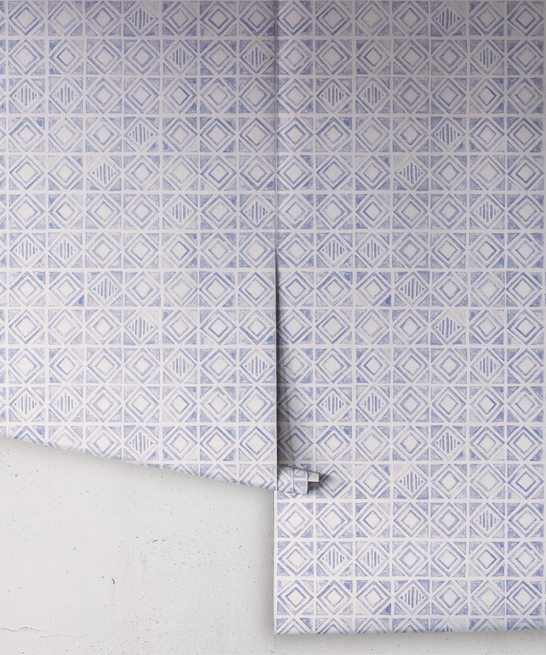 Tuile Wallpaper, Blue White