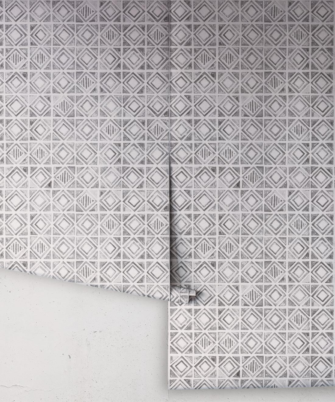 Tuile Wallpaper, Charcoal White