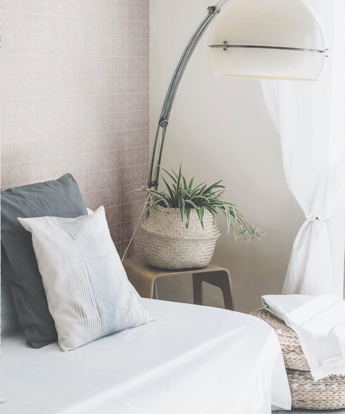 Tuile Wallpaper, Salmon White