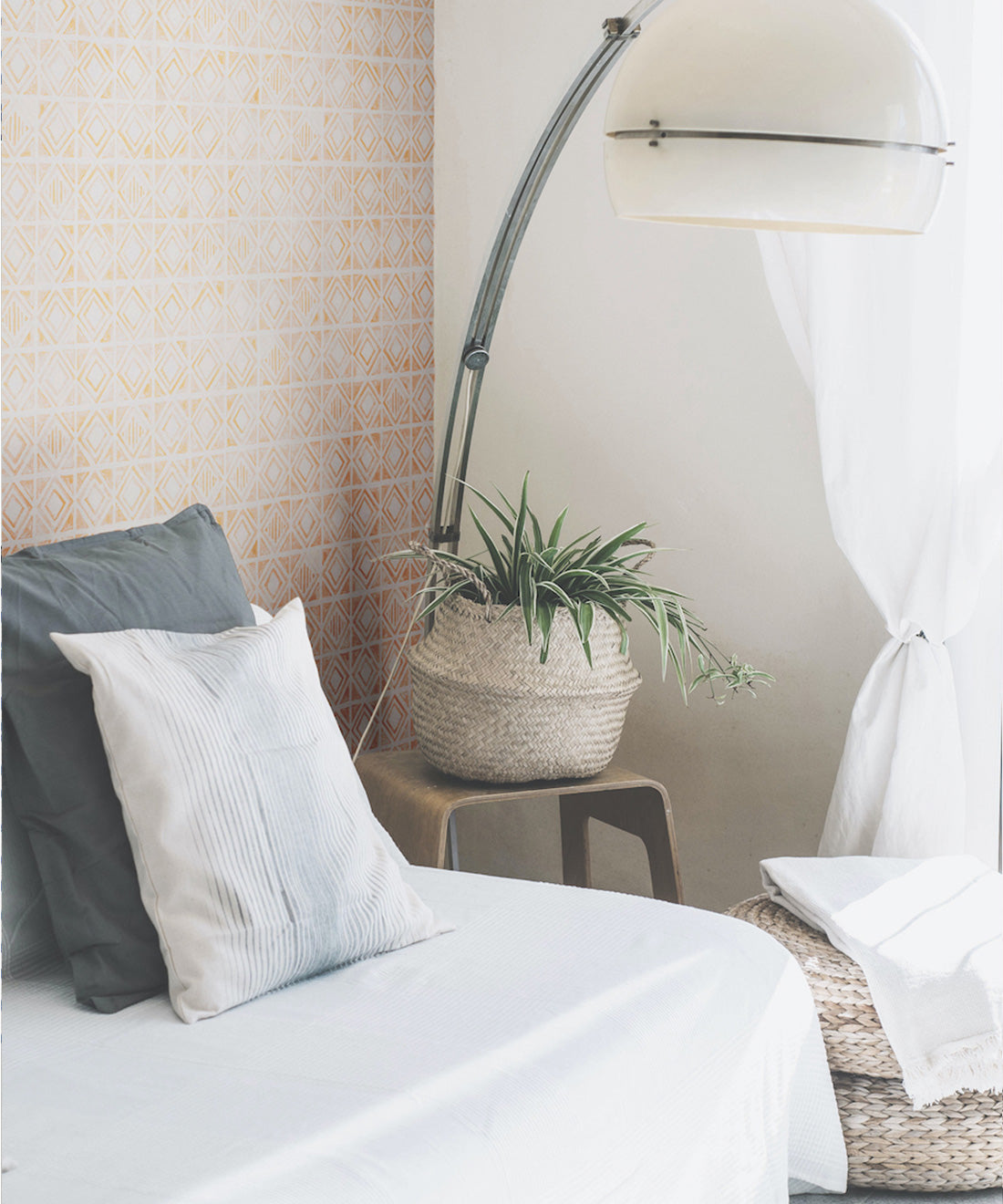 Tuile Wallpaper, Sienna Light Beige